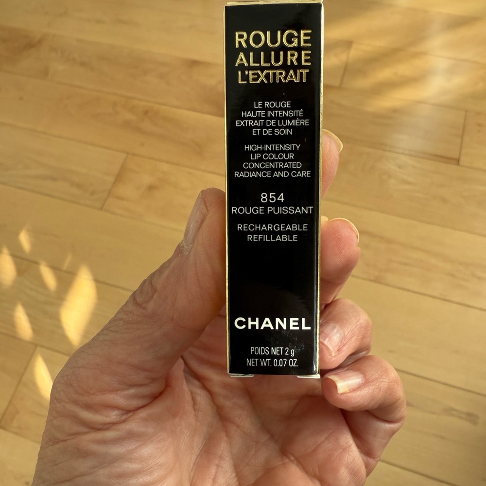 Chanel Rouge Allure L’extrait high intensity lip color shade 854 Rouge Puissant